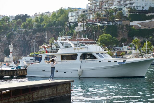 pexels-enginakyurt-2848675
